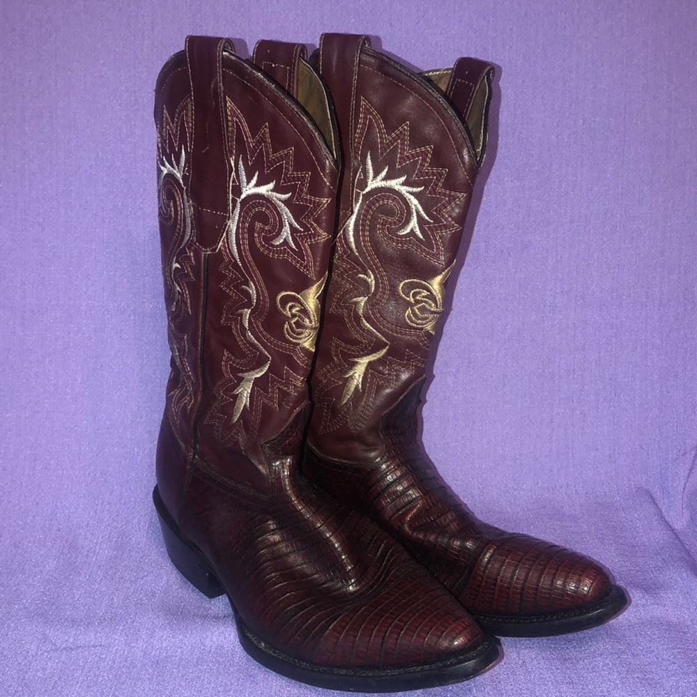 Used La Sierra Y Carreta Maroon Lizard Boots. Men’s Size 7 Women’s 8.5